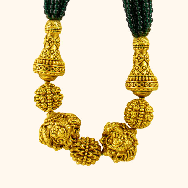 Kolhapuri thushi necklace with green beads